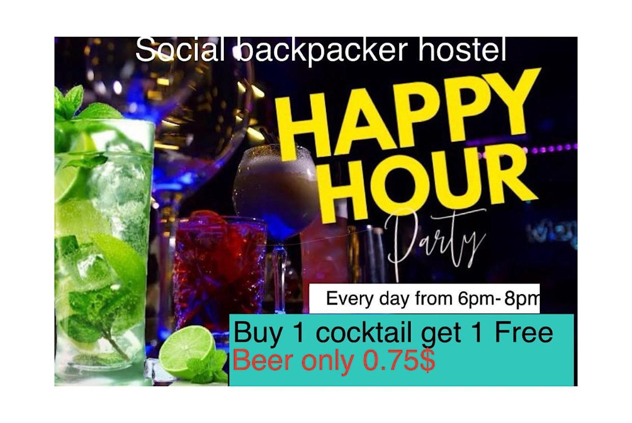 Social Backpacker Hostel & Rooftop Bar Battambang Luaran gambar